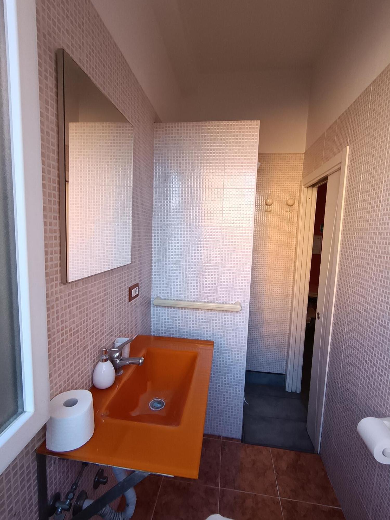 Adriatic Room 50 M Dalla Stazione Ferroviaria Di Ciampino E Dalla Navetta Aeroportuale المظهر الخارجي الصورة